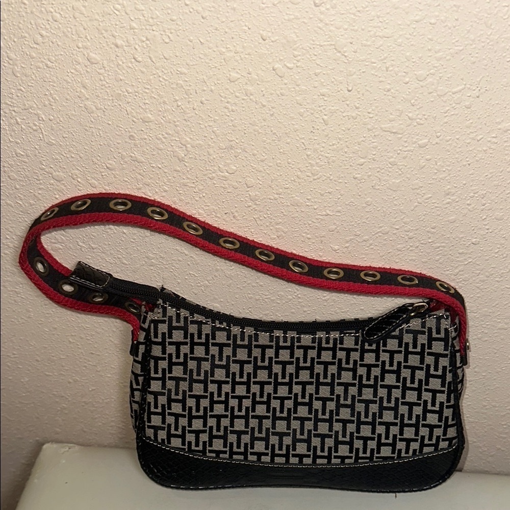 Tommy Hilfiger purse